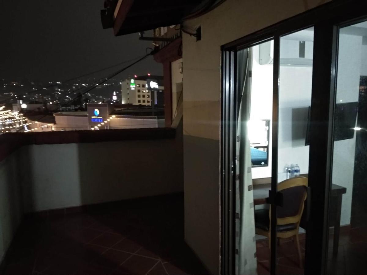 Mision Santa Isabel Hotel เอนเซนาดา ภายนอก รูปภาพ