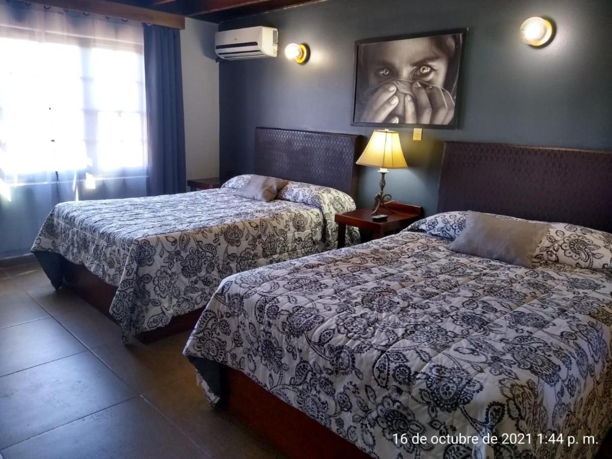 Mision Santa Isabel Hotel เอนเซนาดา ภายนอก รูปภาพ